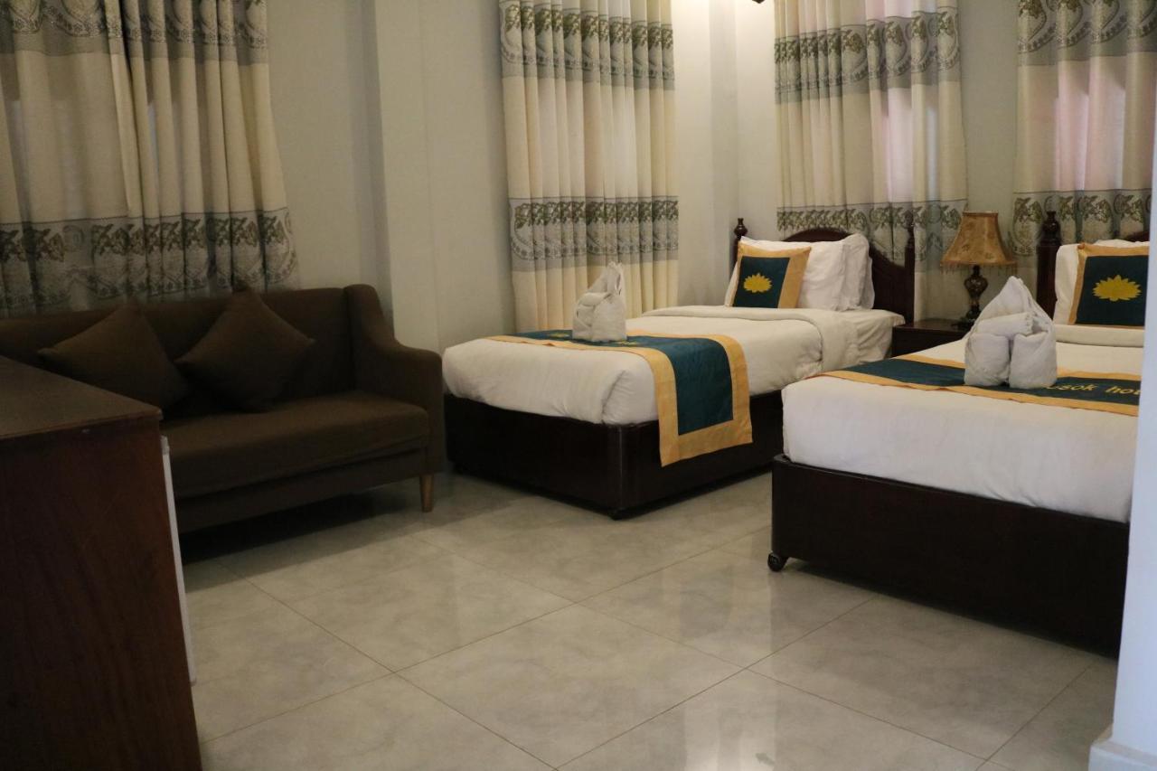 วิลลา มหาสุข โฮเต็ล Hotel หลวงพระบาง ภายนอก รูปภาพ