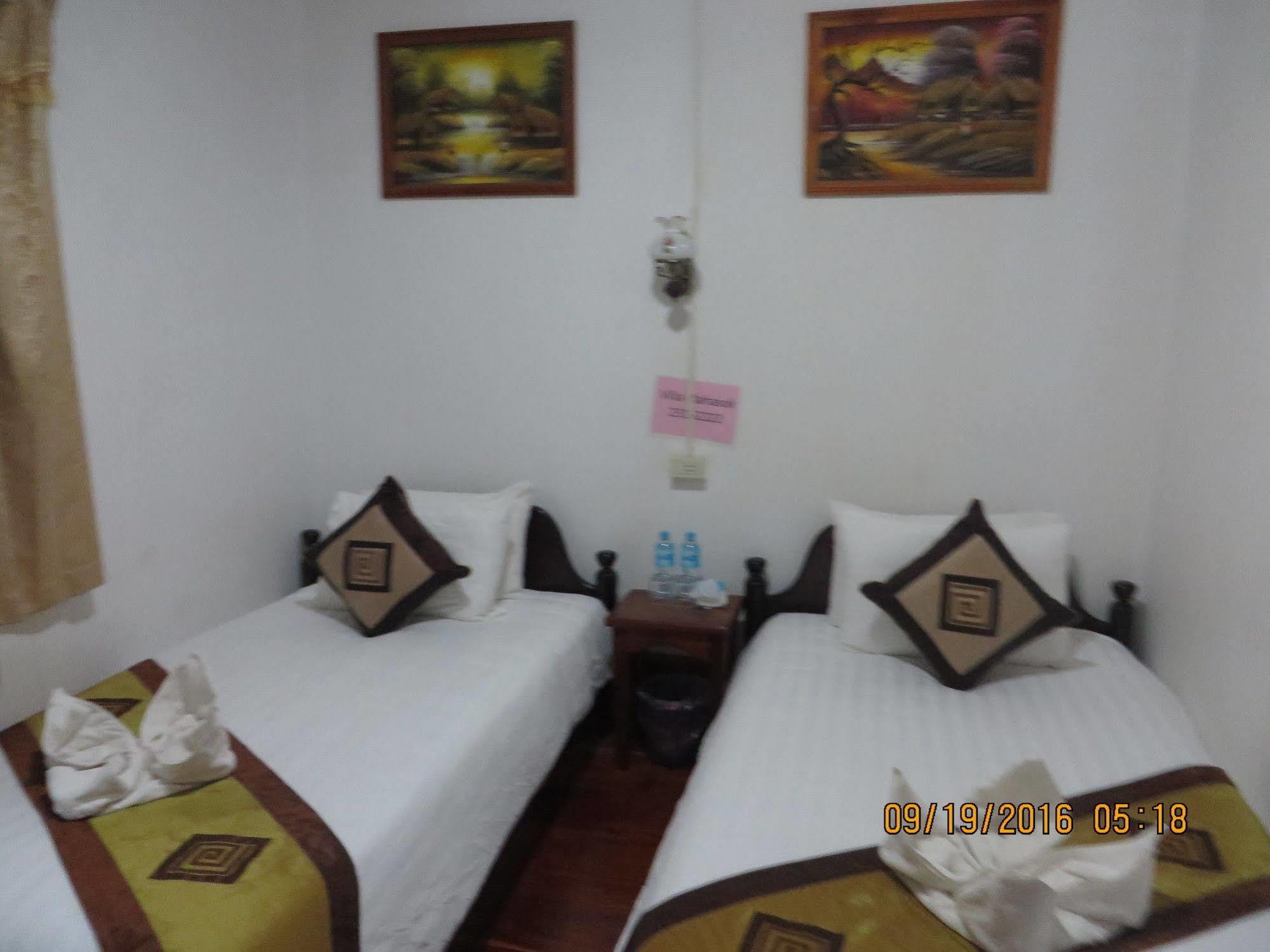 วิลลา มหาสุข โฮเต็ล Hotel หลวงพระบาง ภายนอก รูปภาพ