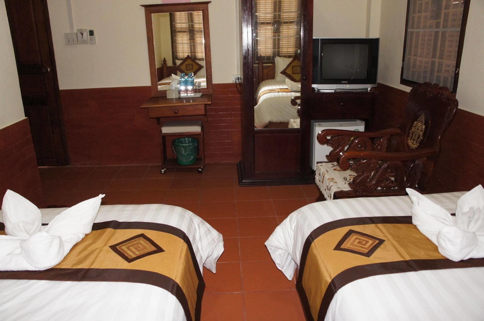 วิลลา มหาสุข โฮเต็ล Hotel หลวงพระบาง ภายนอก รูปภาพ