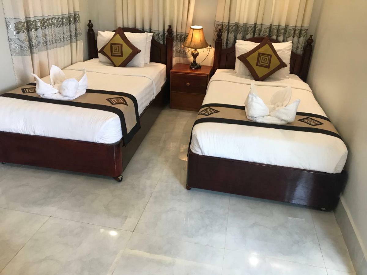 วิลลา มหาสุข โฮเต็ล Hotel หลวงพระบาง ภายนอก รูปภาพ